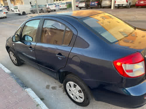 Suzuki 2011 for sale in Doha, Qatar — photo 3