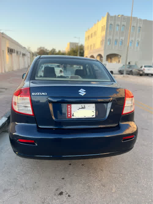 Suzuki 2011 for sale in Doha, Qatar — photo 4