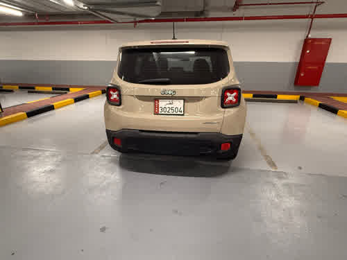 Jeep 2016 for sale in Doha, Qatar — photo 4