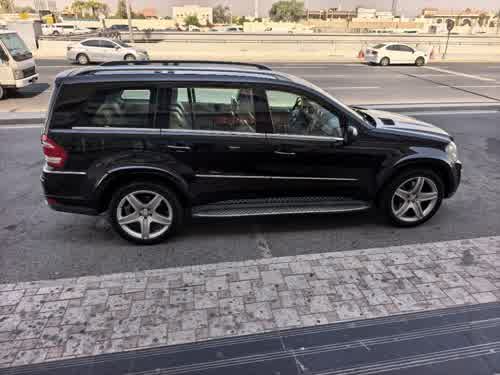 Mercedes 2010 for sale in Doha, Qatar — photo 4