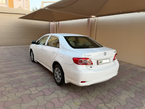 Toyota 2012 for sale in Doha, Qatar — photo 3