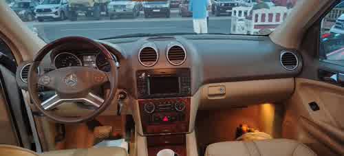 Mercedes 2011 for sale in Doha, Qatar — photo 4