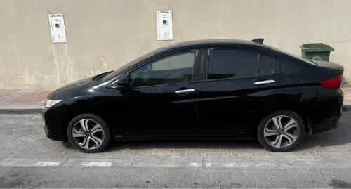 Honda for sale in Doha, Qatar — photo 4