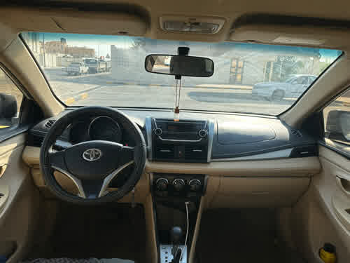 Toyota 2015 for sale in Doha, Qatar — photo 3