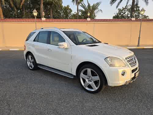 Mercedes 2011 for sale in Doha, Qatar — photo 3