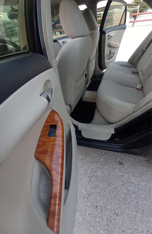 Toyota 2013 for sale in Doha, Qatar — photo 2