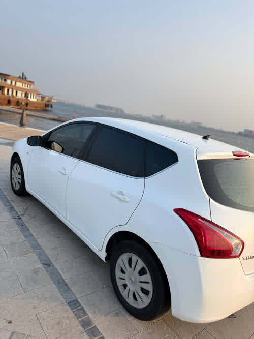 Nissan 2014 for sale in Doha, Qatar — photo 3