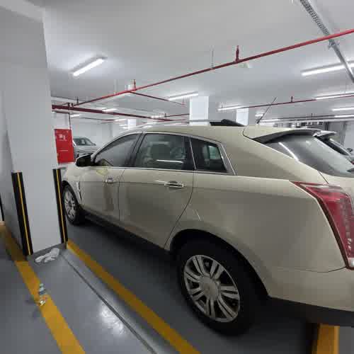 Cadillac for sale in Doha, Qatar — photo 4