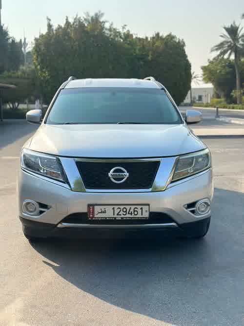 Nissan Pathfinder 2016 for sale in Doha, Qatar — photo 4