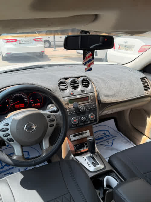 Nissan 2009 for sale in Doha, Qatar — photo 5